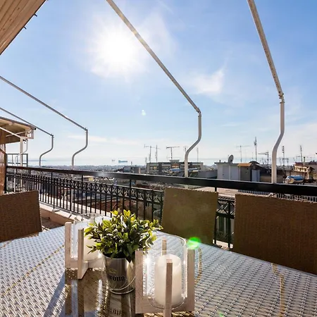 F & B Collection - Seaview 2 Bedroom Penthouse Apartment
